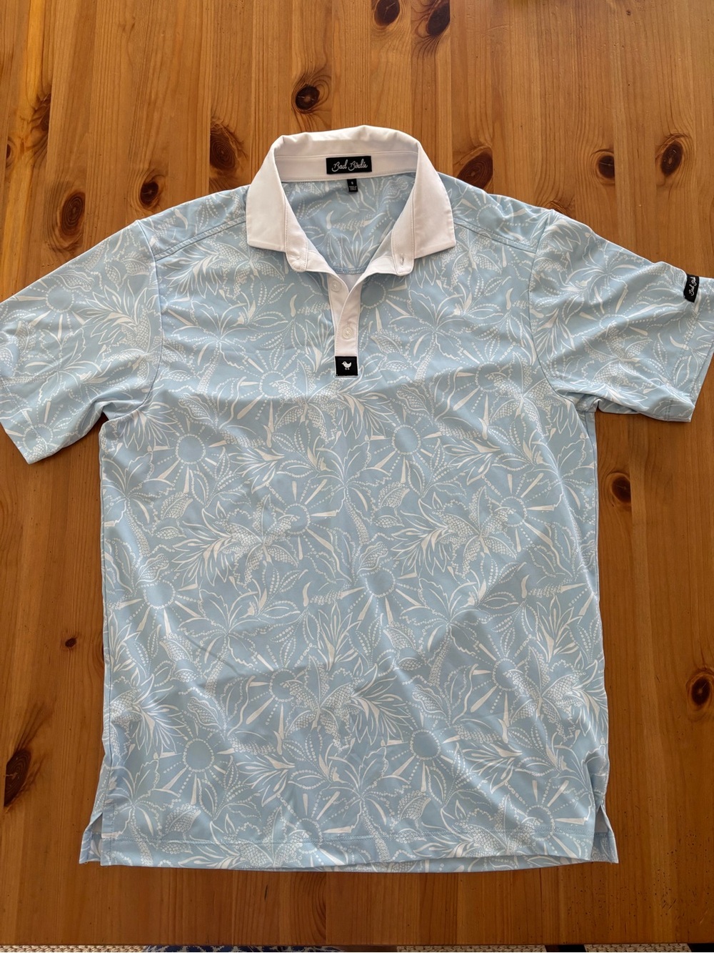 Bad Birdie Men’s Light Blue Performance Golf Polo Tropical Sunburst Size S EUC
